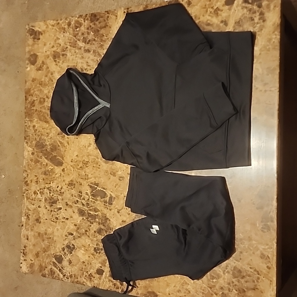 Children's Place Sport black track suit hoodie & pants size 7/8